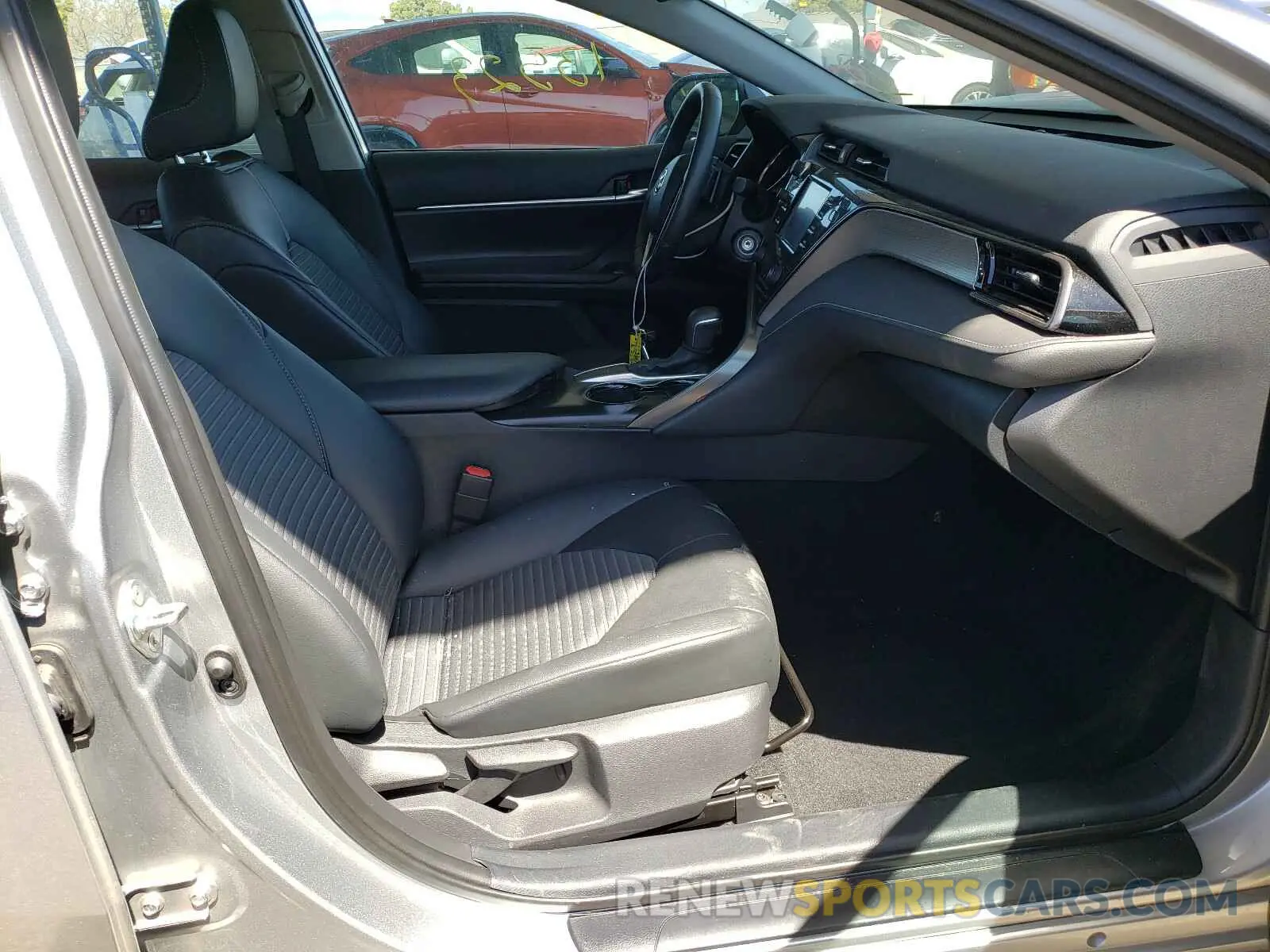 5 fotografías del automóvil dañado 4T1G11AK7LU969191 TOYOTA CAMRY 2020