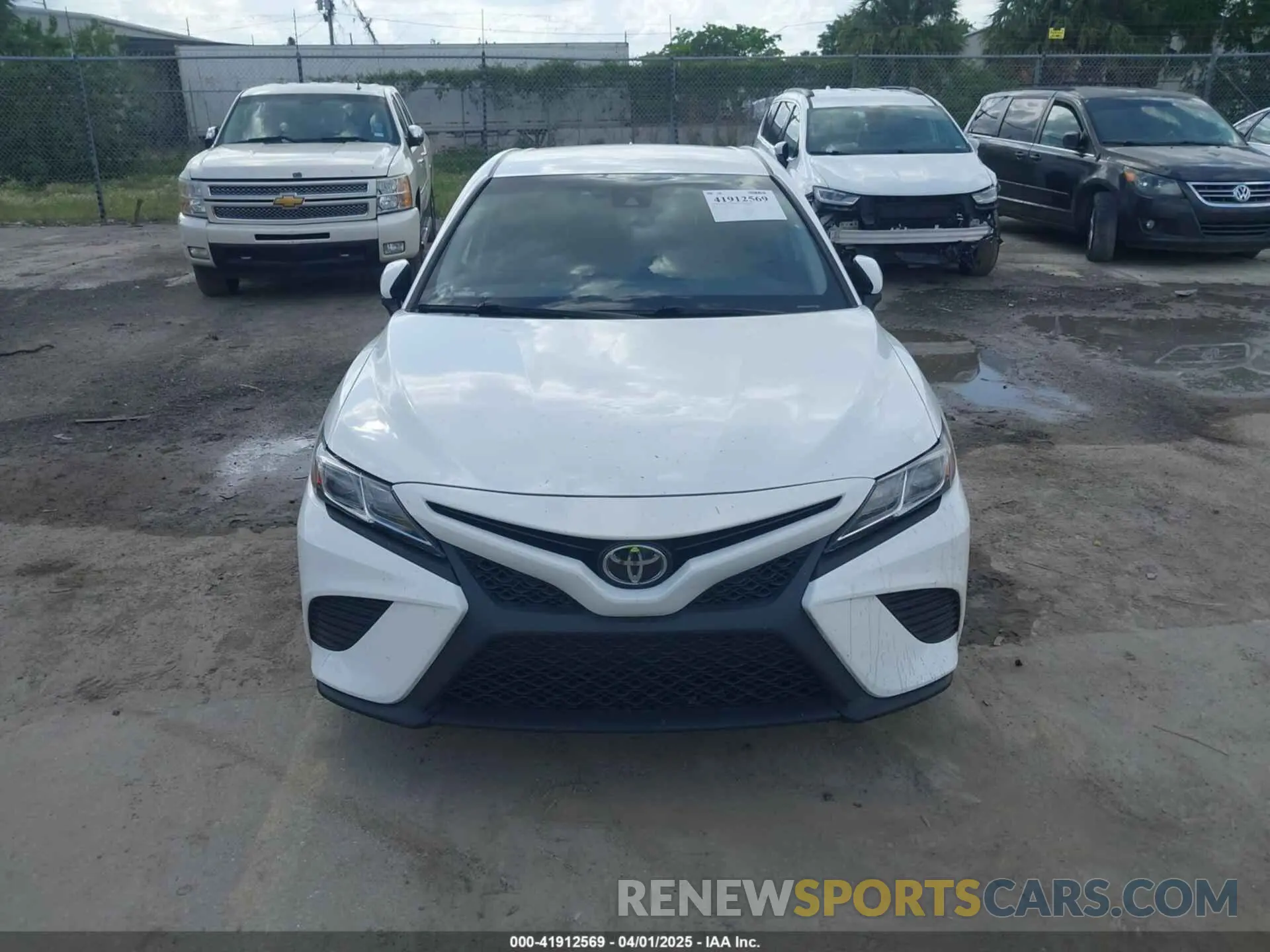 12 fotografías del automóvil dañado 4T1G11AK7LU975234 TOYOTA CAMRY 2020