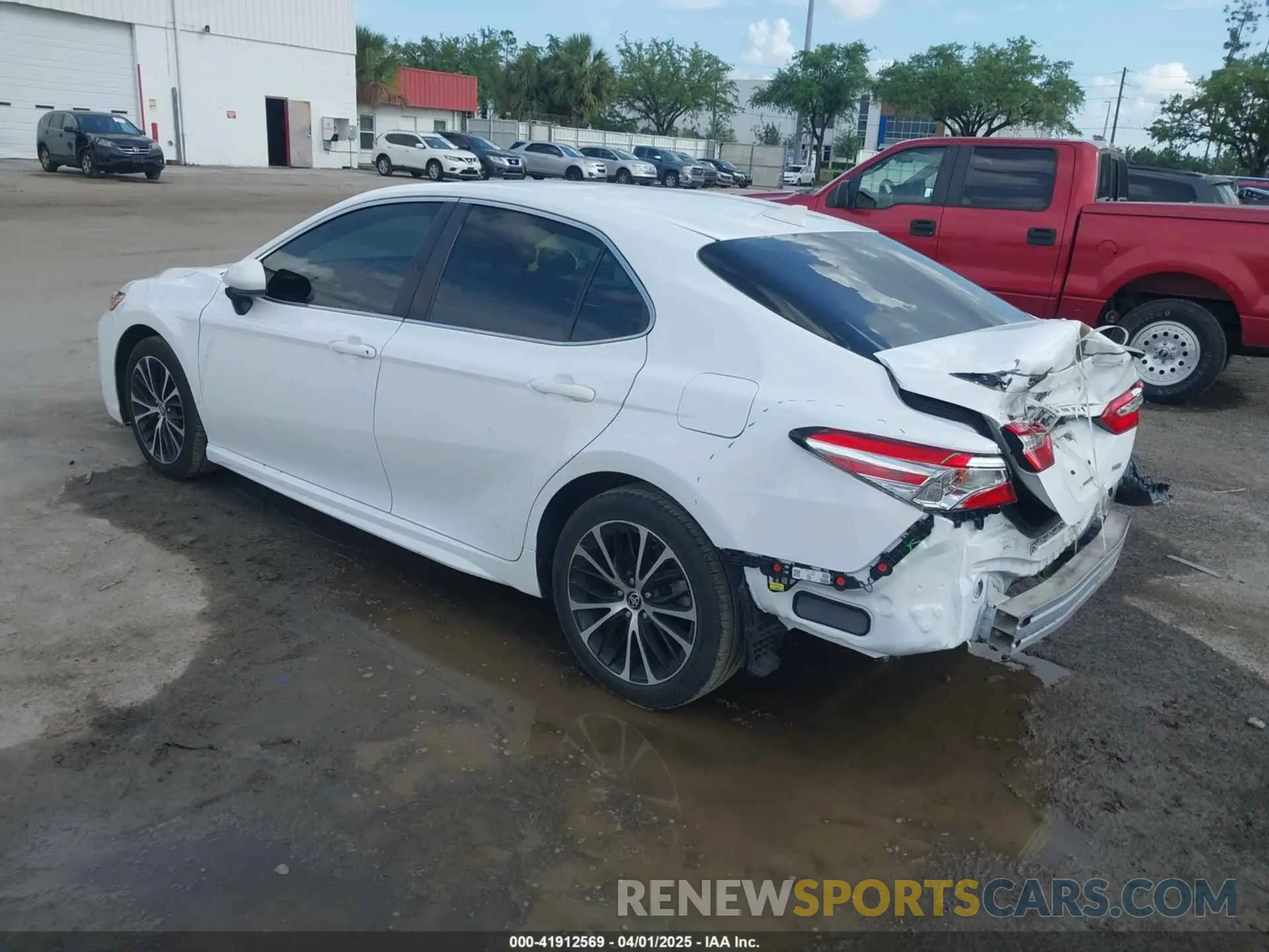 3 fotografías del automóvil dañado 4T1G11AK7LU975234 TOYOTA CAMRY 2020