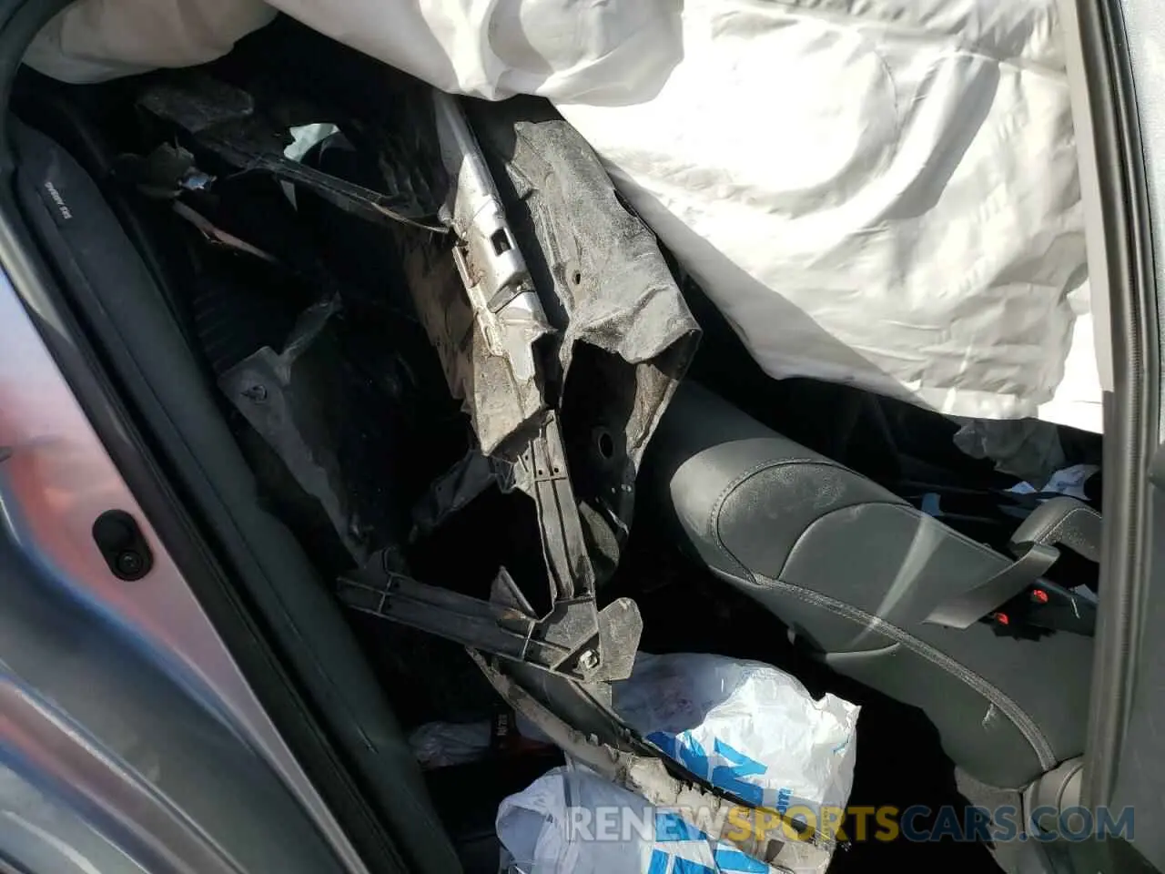 10 fotografías del automóvil dañado 4T1G11AK7LU983771 TOYOTA CAMRY 2020
