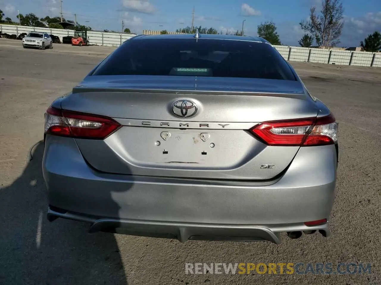6 fotografías del automóvil dañado 4T1G11AK7LU983771 TOYOTA CAMRY 2020