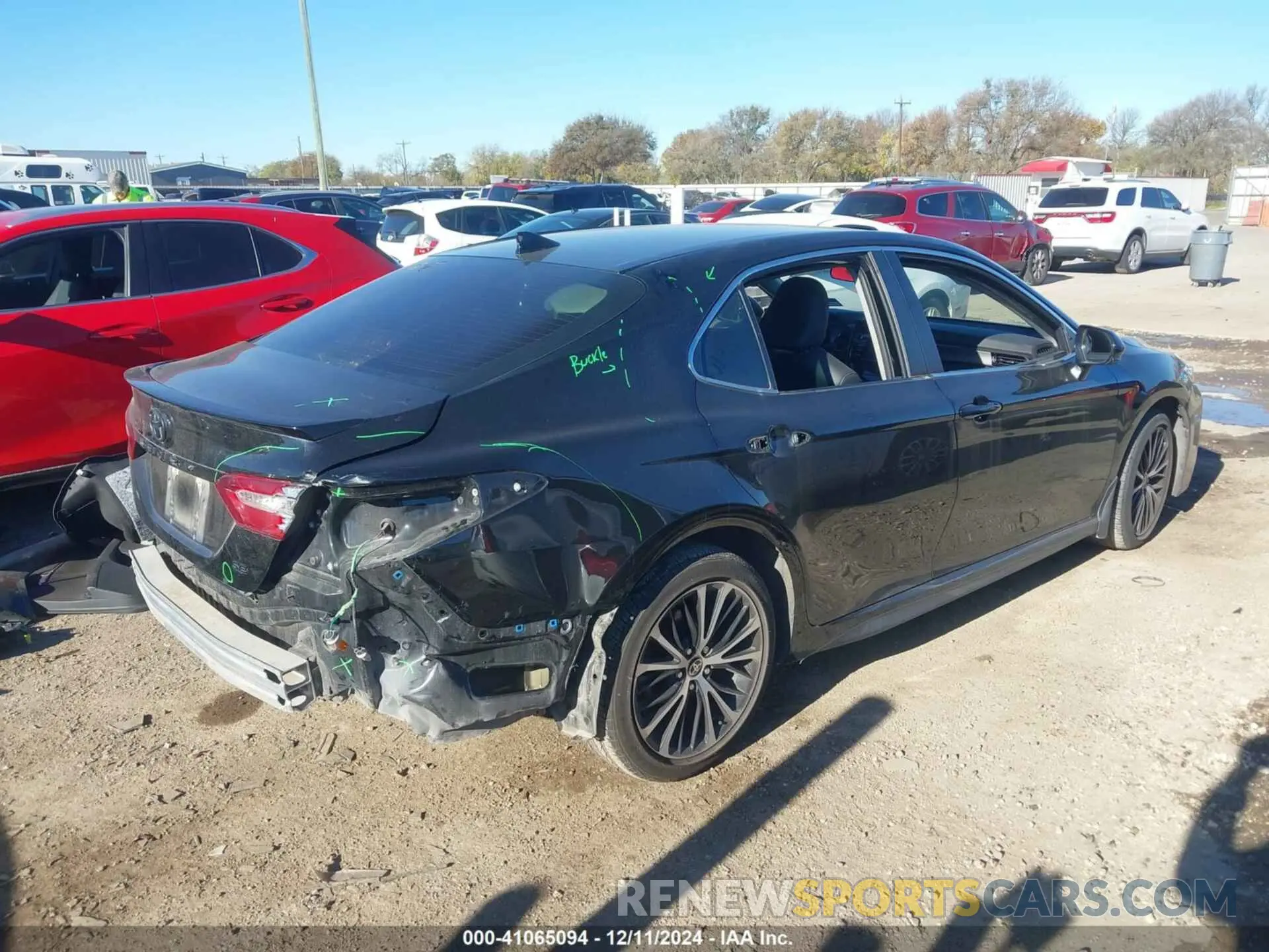 4 fotografías del automóvil dañado 4T1G11AK7LU986010 TOYOTA CAMRY 2020