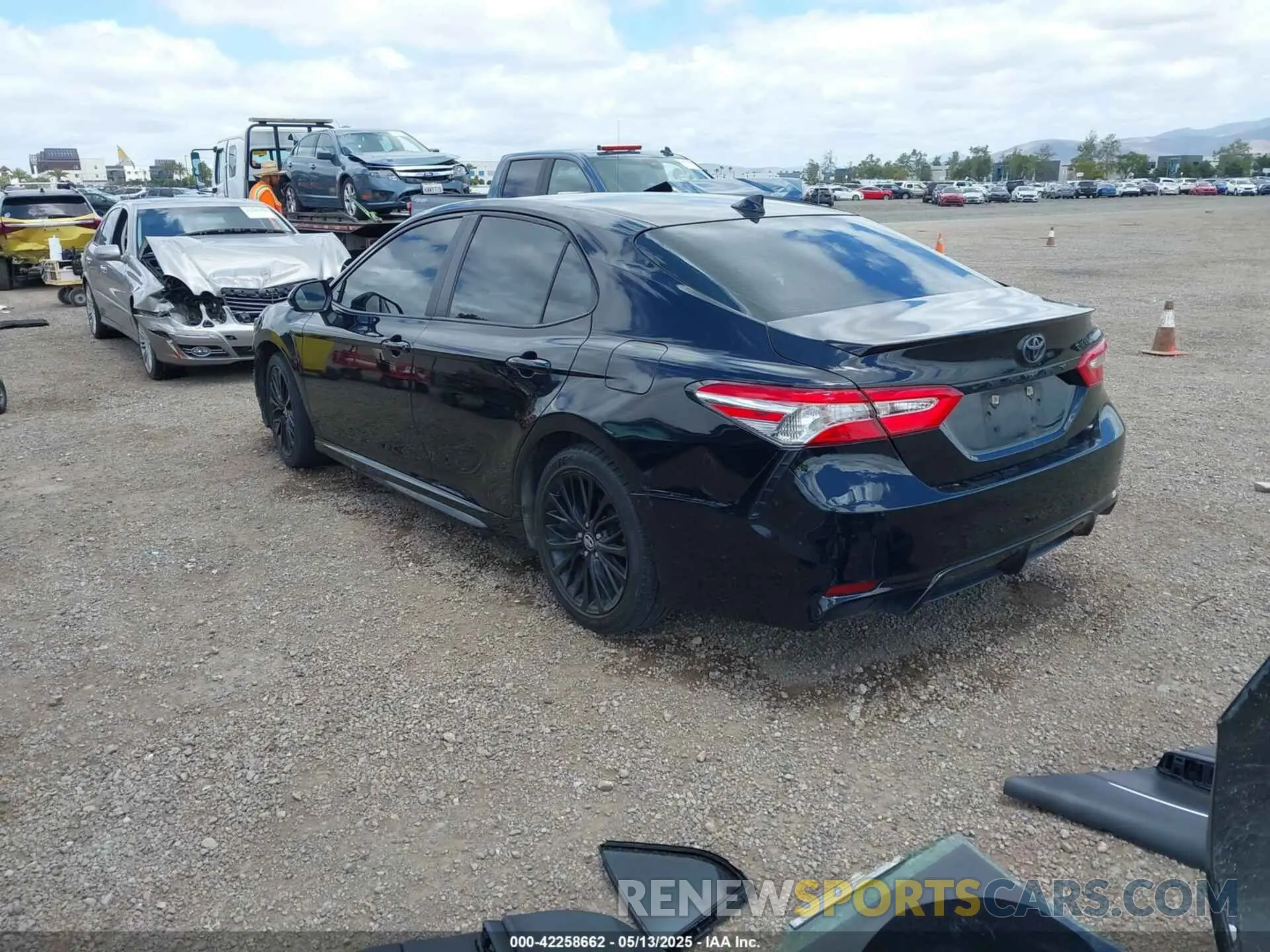3 fotografías del automóvil dañado 4T1G11AK8LU308527 TOYOTA CAMRY 2020