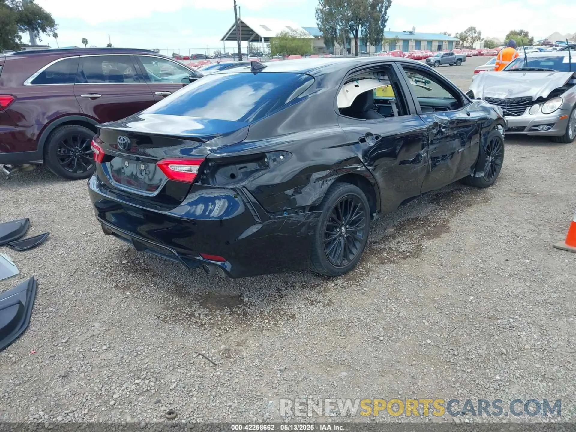 4 fotografías del automóvil dañado 4T1G11AK8LU308527 TOYOTA CAMRY 2020