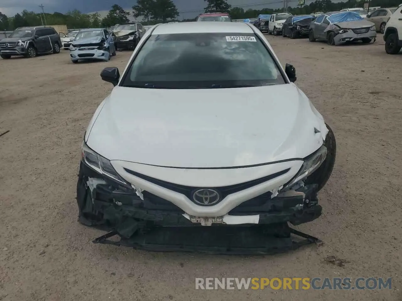 5 fotografías del automóvil dañado 4T1G11AK8LU356271 TOYOTA CAMRY 2020