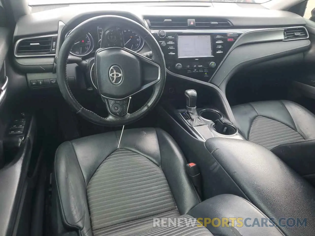 8 fotografías del automóvil dañado 4T1G11AK8LU356271 TOYOTA CAMRY 2020