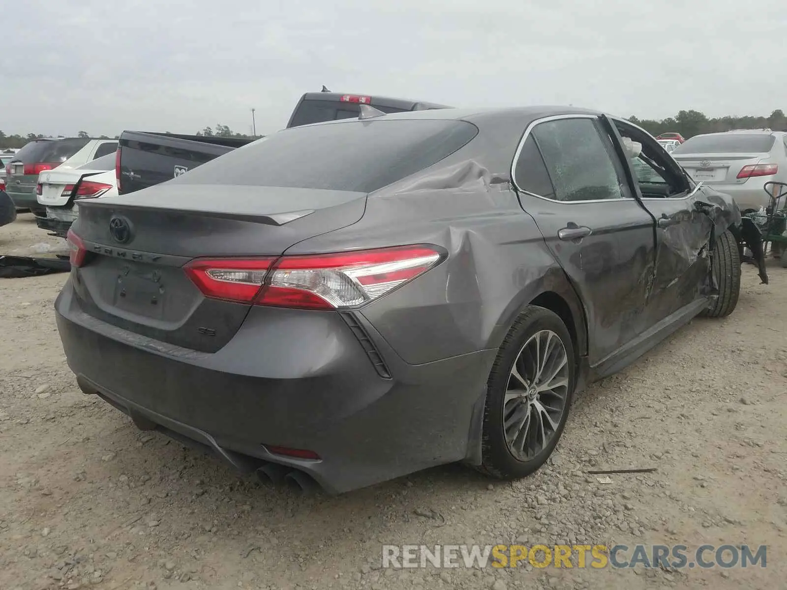 4 fotografías del automóvil dañado 4T1G11AK8LU887888 TOYOTA CAMRY 2020
