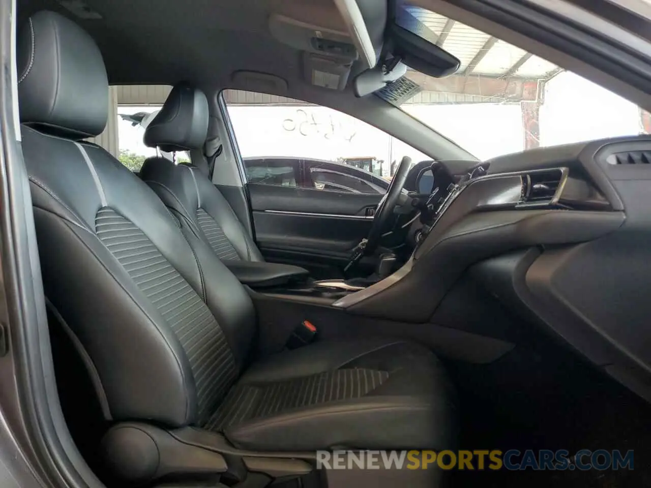 5 fotografías del automóvil dañado 4T1G11AK8LU889981 TOYOTA CAMRY 2020