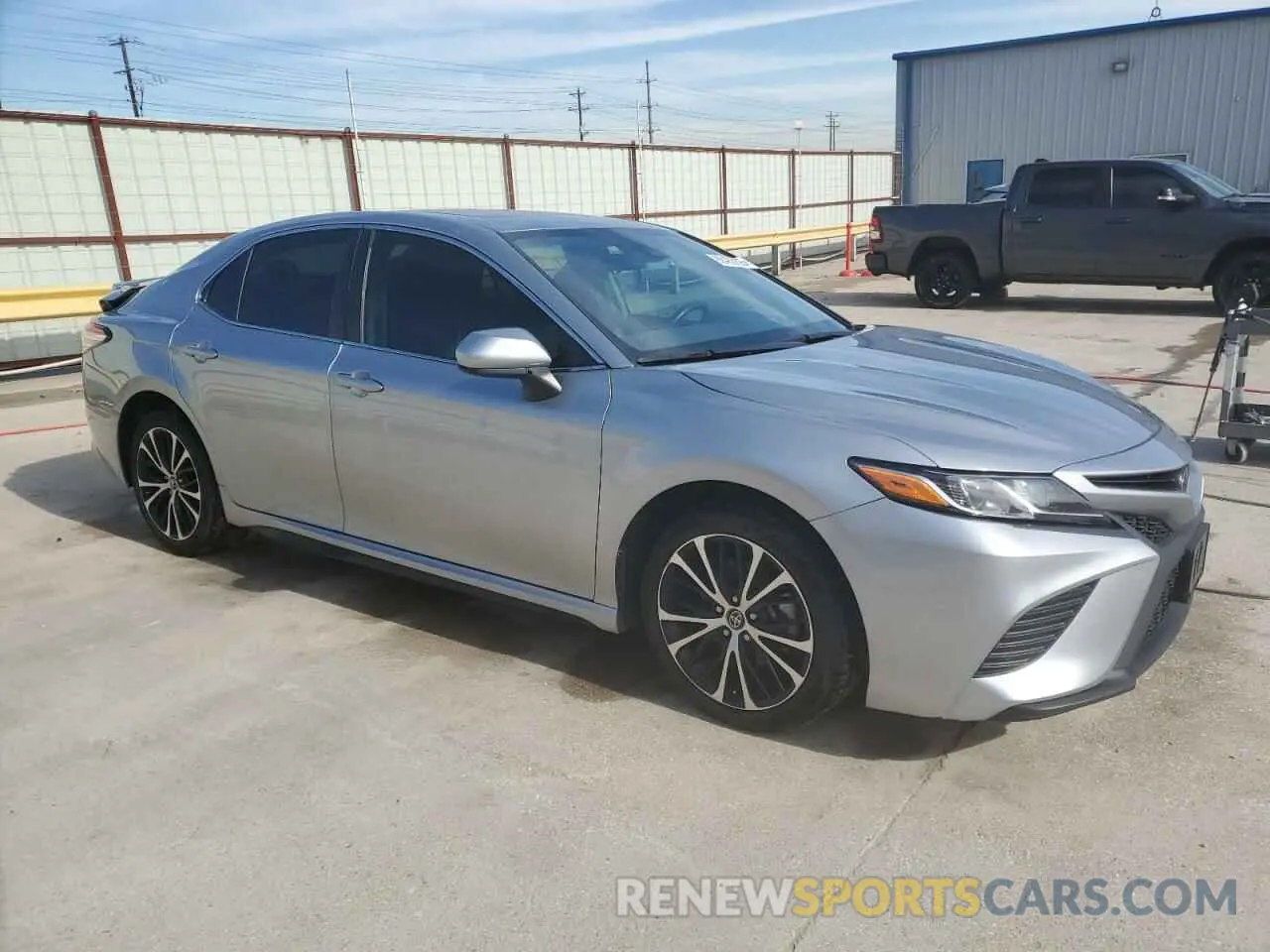 4 fotografías del automóvil dañado 4T1G11AK8LU890273 TOYOTA CAMRY 2020