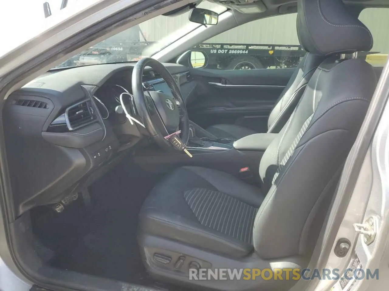 7 fotografías del automóvil dañado 4T1G11AK8LU890273 TOYOTA CAMRY 2020