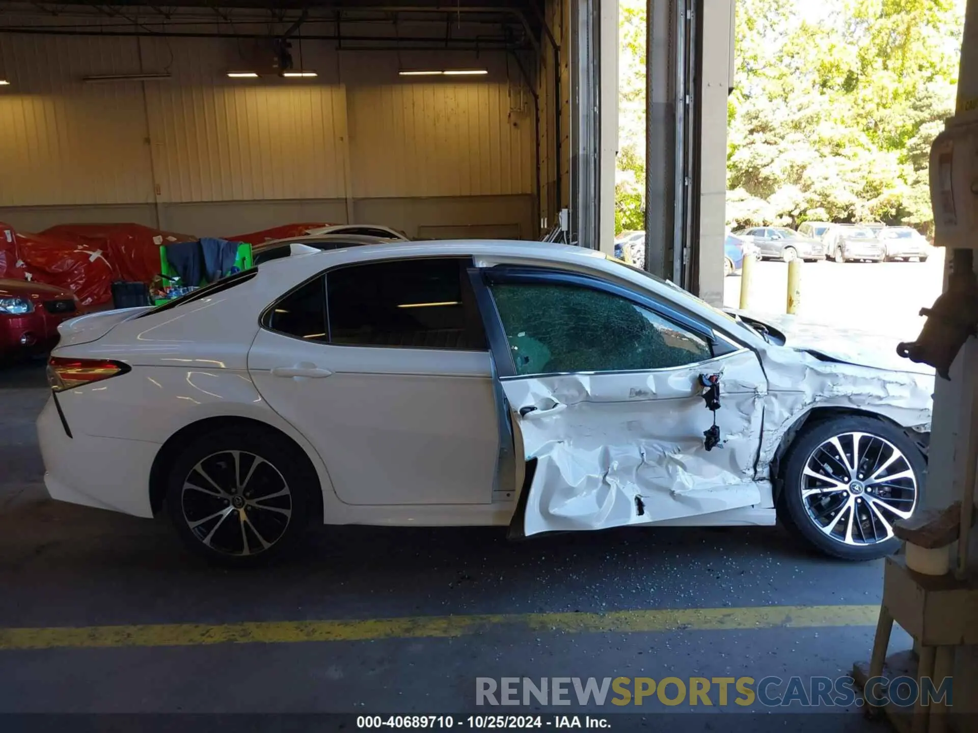 13 fotografías del automóvil dañado 4T1G11AK8LU894677 TOYOTA CAMRY 2020