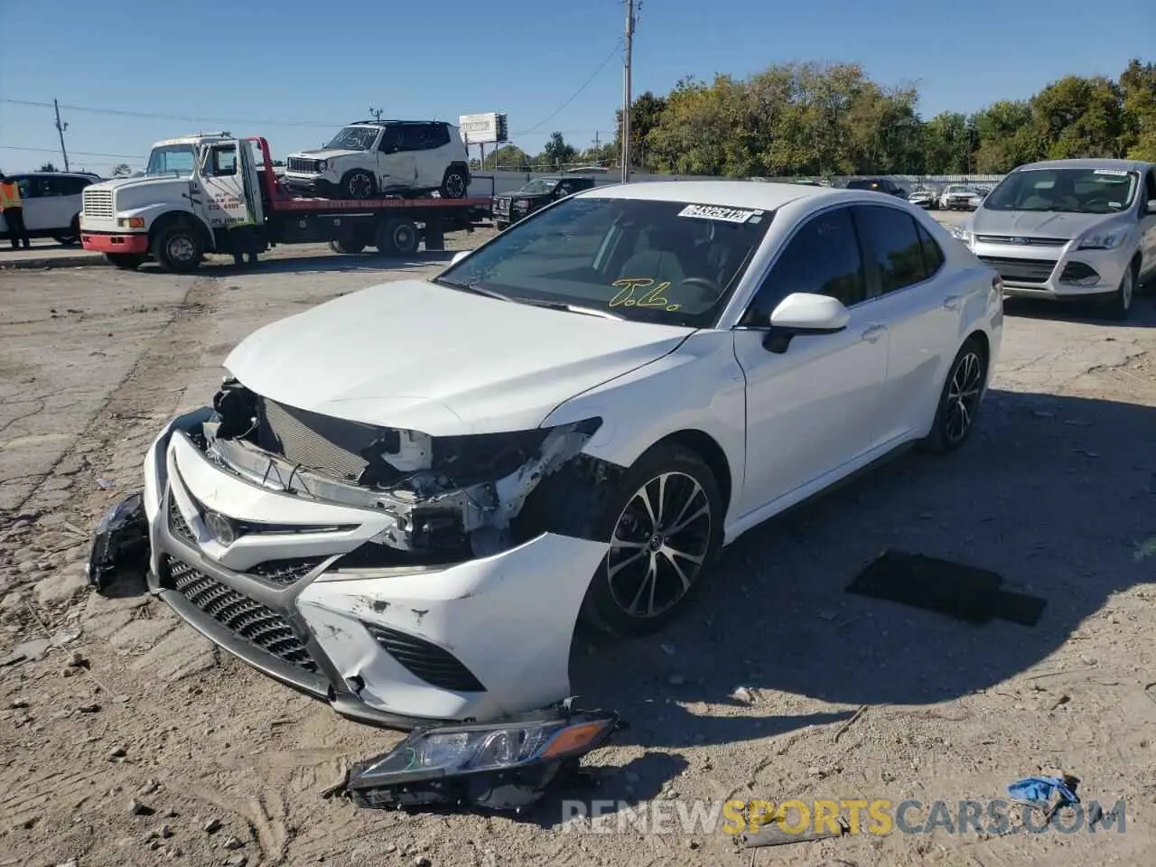 2 fotografías del automóvil dañado 4T1G11AK8LU896333 TOYOTA CAMRY 2020