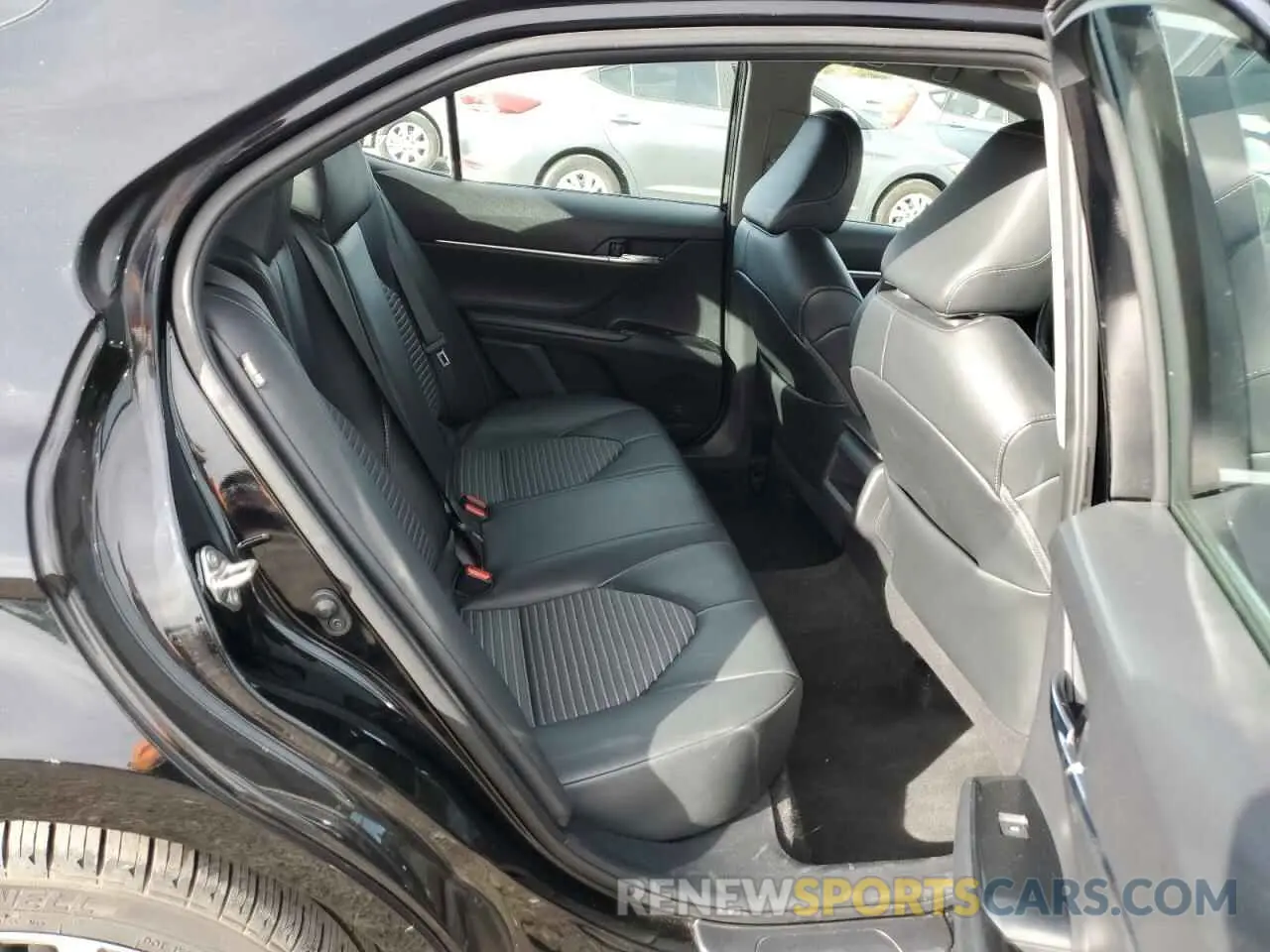 10 fotografías del automóvil dañado 4T1G11AK8LU930335 TOYOTA CAMRY 2020