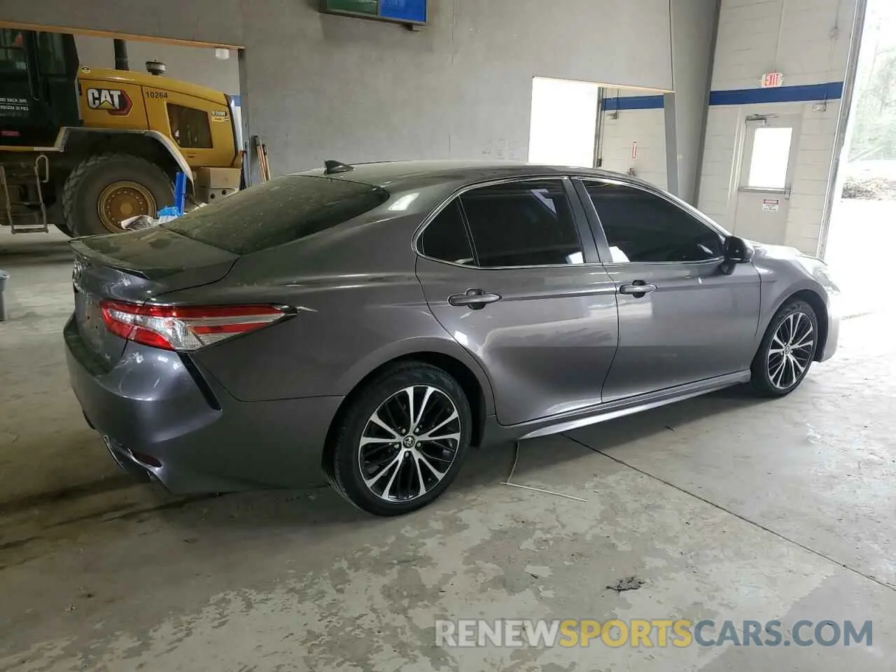 3 fotografías del automóvil dañado 4T1G11AK8LU930853 TOYOTA CAMRY 2020