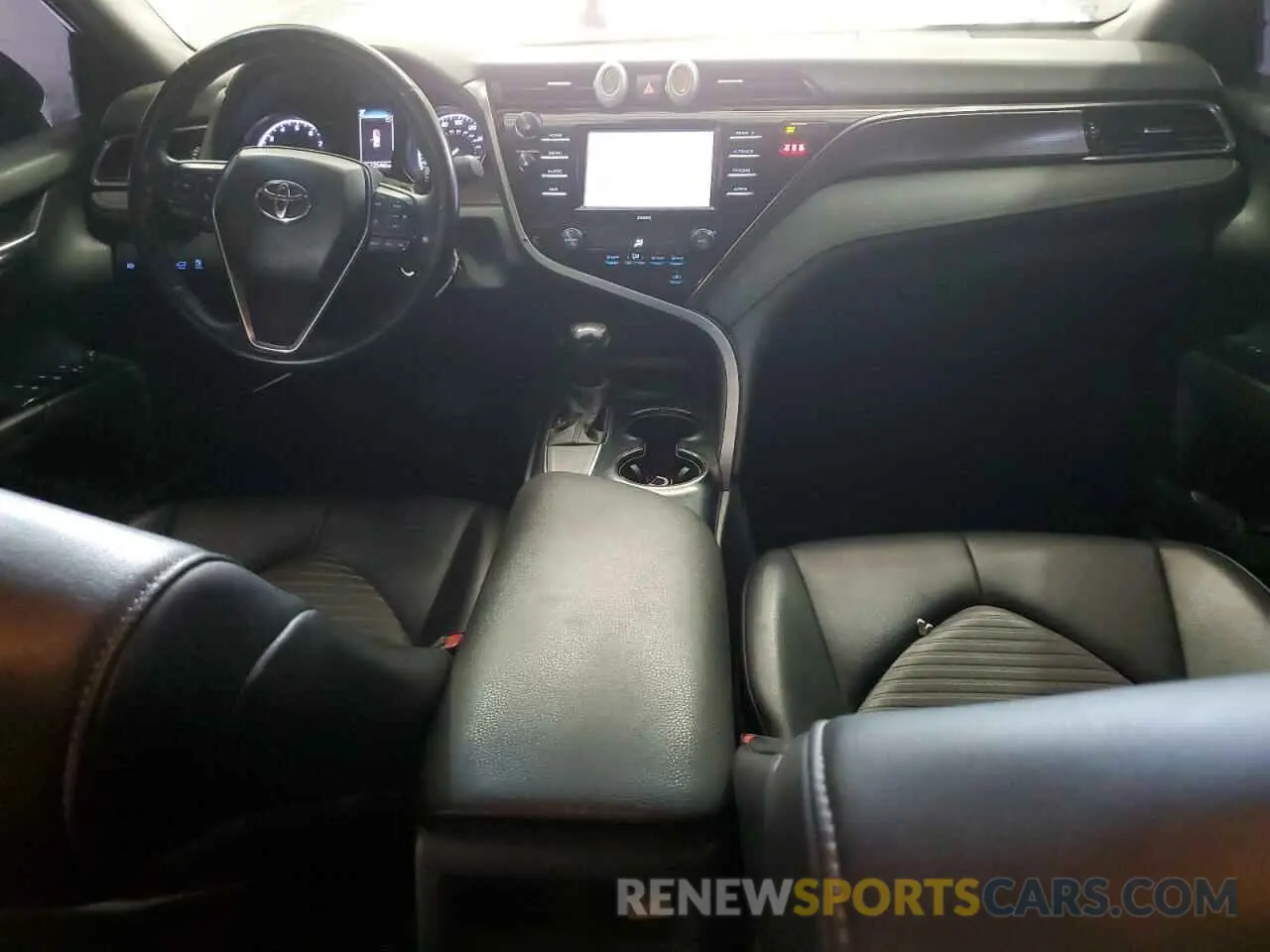 8 fotografías del automóvil dañado 4T1G11AK8LU930853 TOYOTA CAMRY 2020