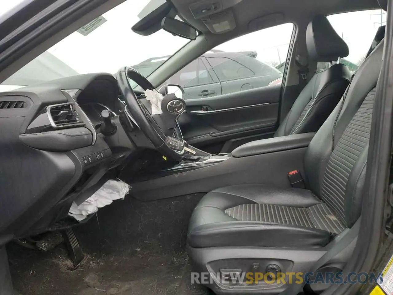 7 fotografías del automóvil dañado 4T1G11AK8LU933476 TOYOTA CAMRY 2020