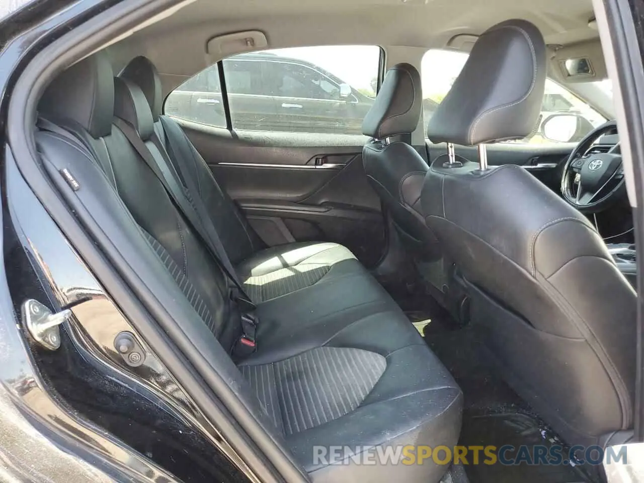 10 fotografías del automóvil dañado 4T1G11AK8LU947443 TOYOTA CAMRY 2020