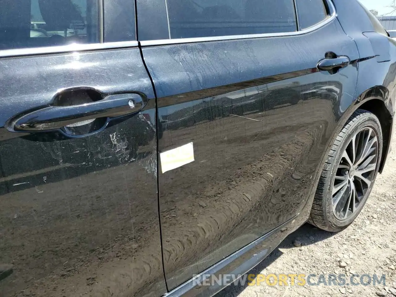 12 fotografías del automóvil dañado 4T1G11AK8LU947443 TOYOTA CAMRY 2020