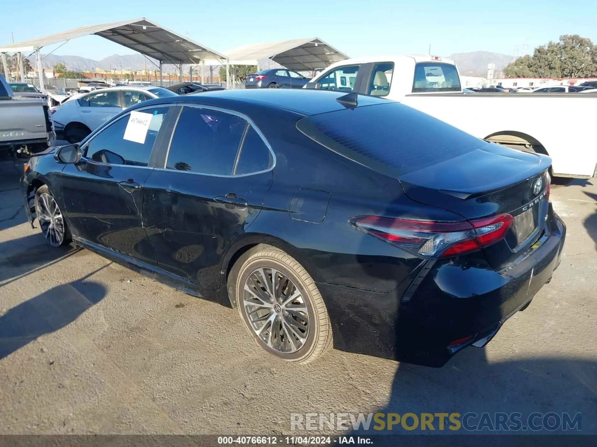 3 fotografías del automóvil dañado 4T1G11AK8LU947944 TOYOTA CAMRY 2020
