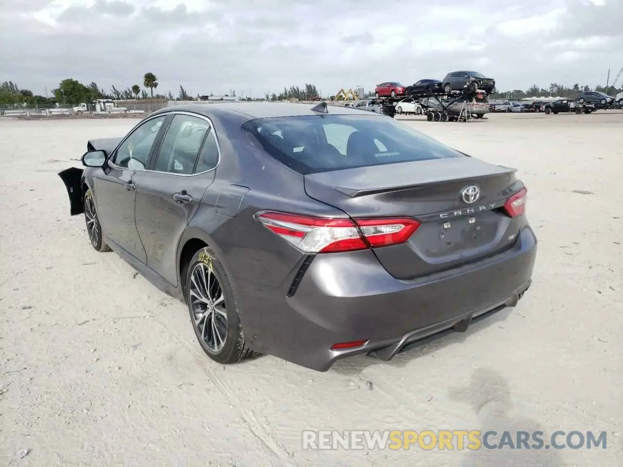 3 fotografías del automóvil dañado 4T1G11AK8LU951640 TOYOTA CAMRY 2020