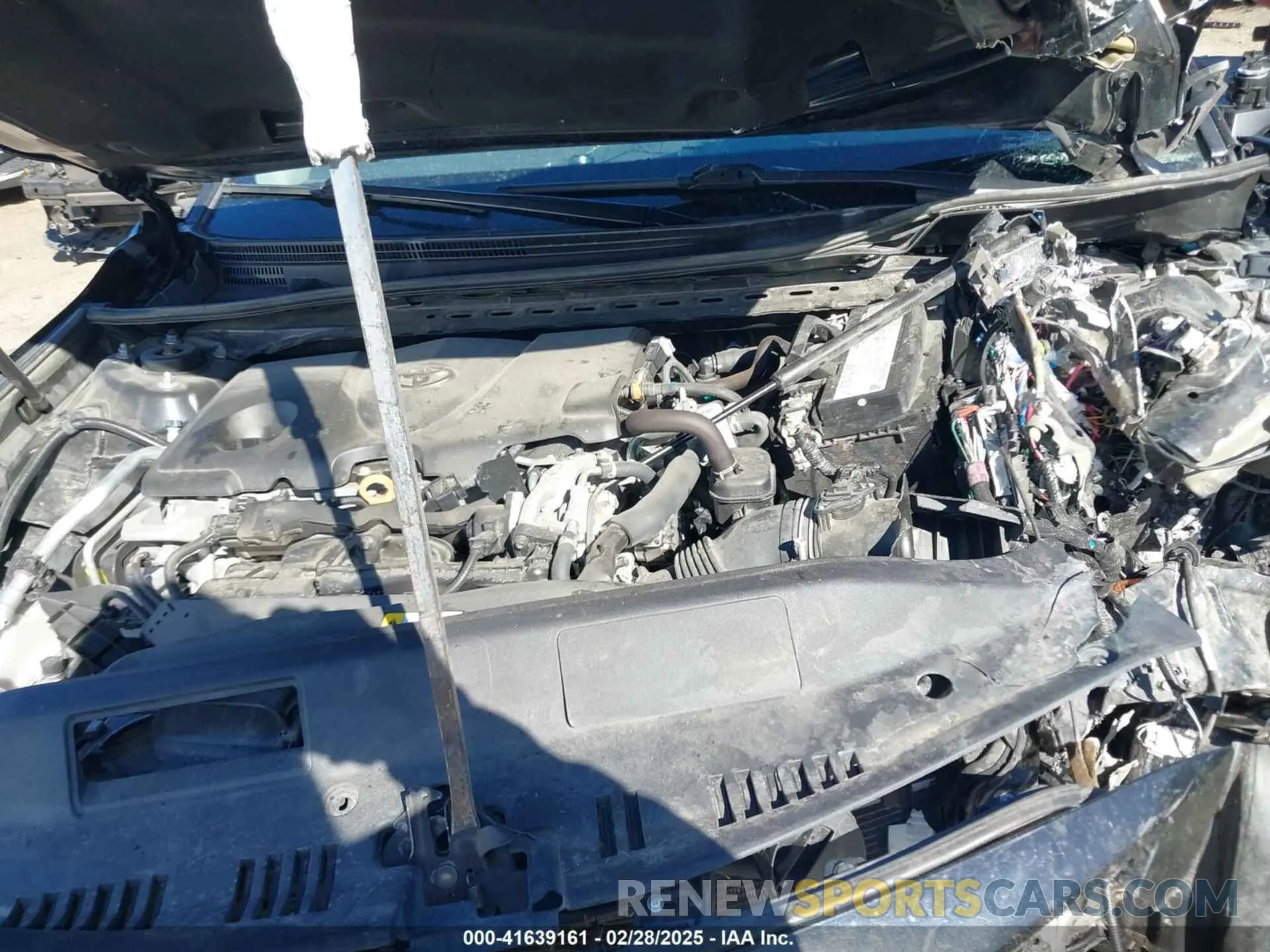 10 fotografías del automóvil dañado 4T1G11AK8LU957860 TOYOTA CAMRY 2020