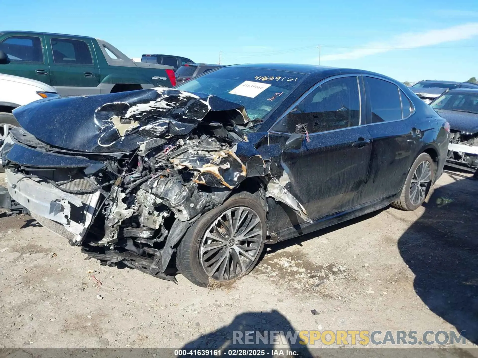 2 fotografías del automóvil dañado 4T1G11AK8LU957860 TOYOTA CAMRY 2020