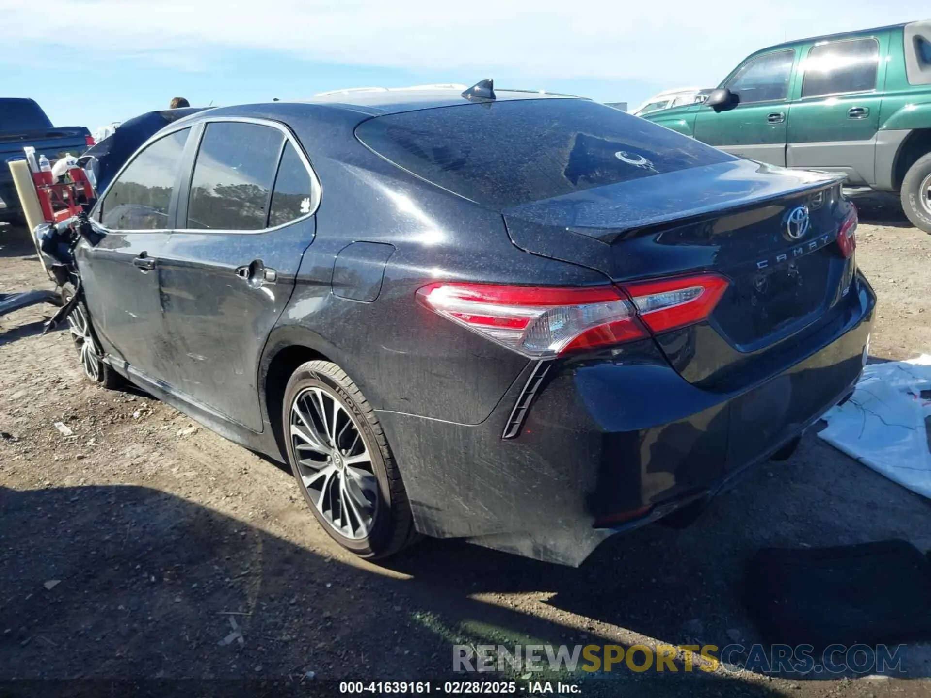 3 fotografías del automóvil dañado 4T1G11AK8LU957860 TOYOTA CAMRY 2020