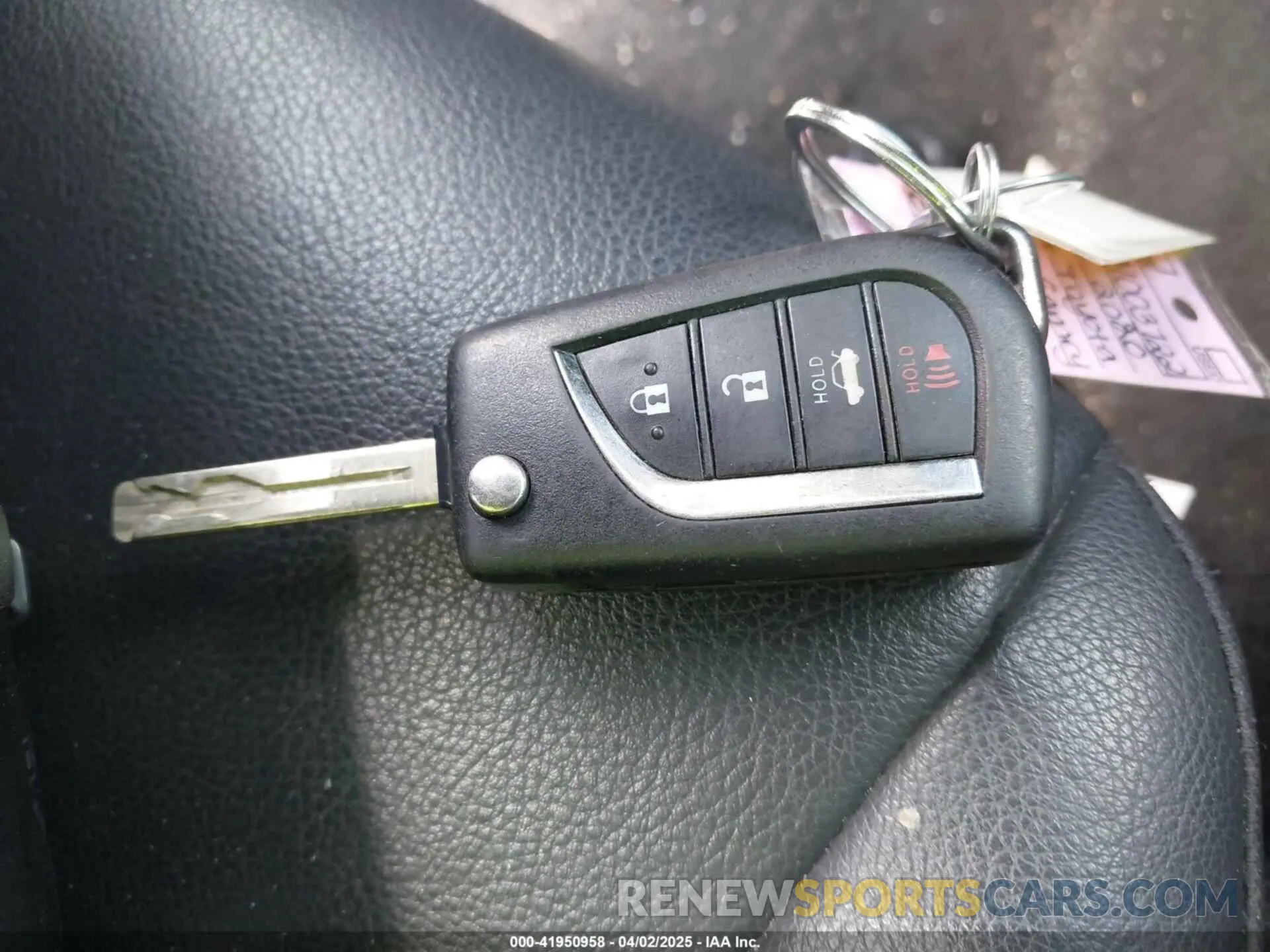 11 fotografías del automóvil dañado 4T1G11AK8LU961567 TOYOTA CAMRY 2020