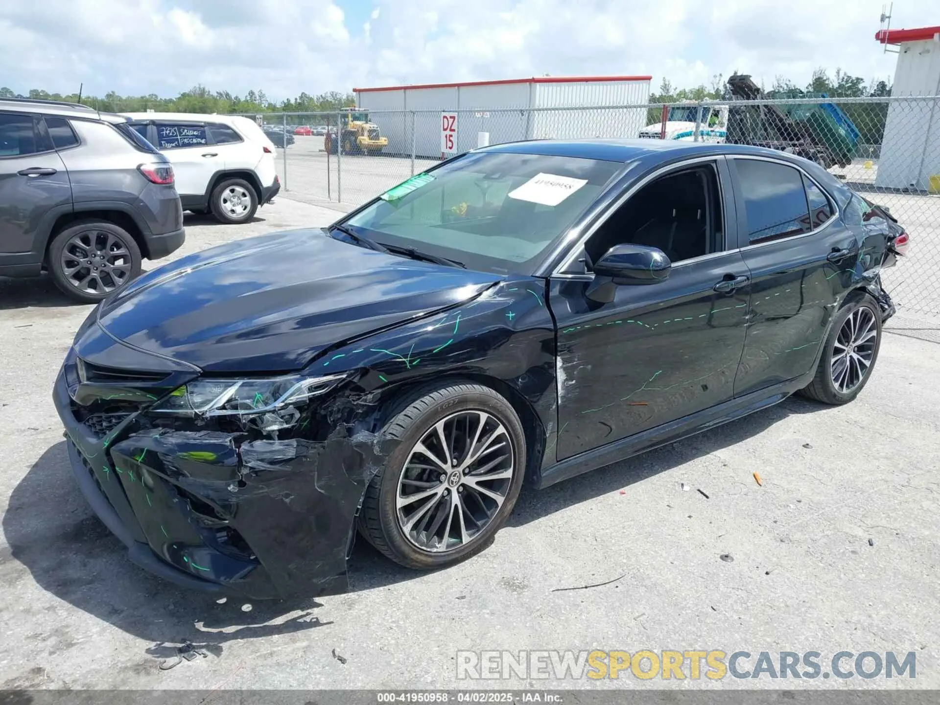 2 fotografías del automóvil dañado 4T1G11AK8LU961567 TOYOTA CAMRY 2020