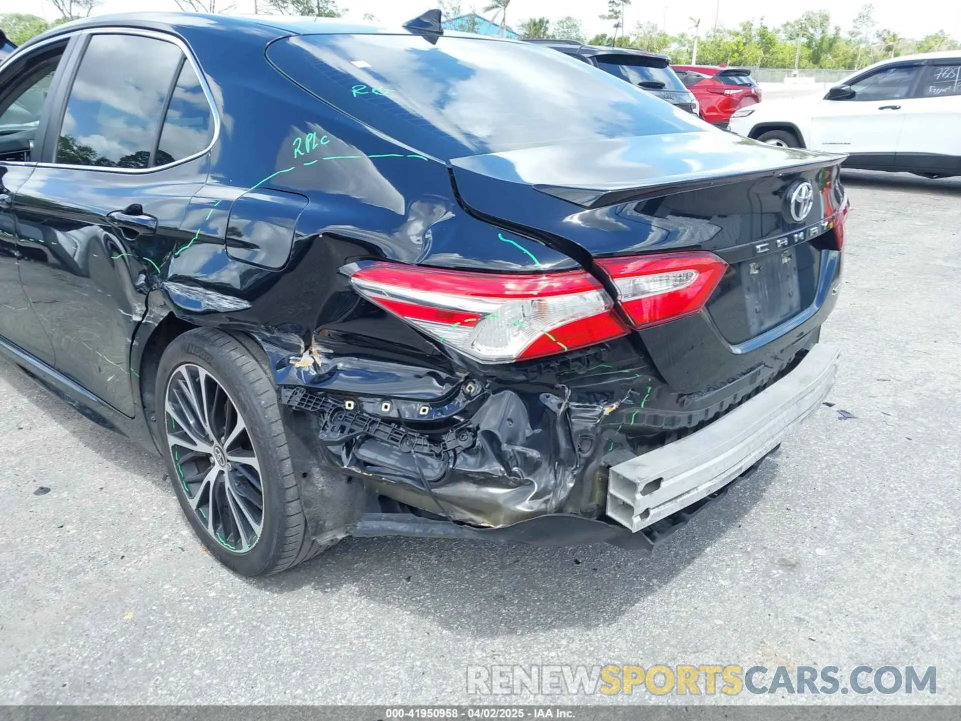 6 fotografías del automóvil dañado 4T1G11AK8LU961567 TOYOTA CAMRY 2020