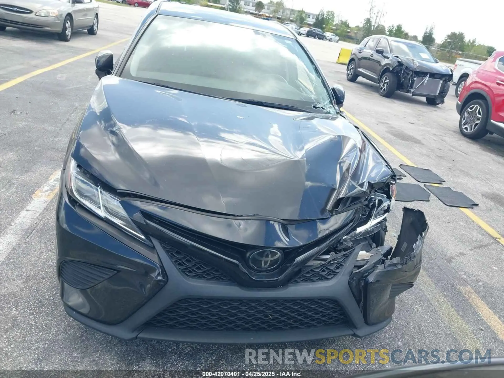13 fotografías del automóvil dañado 4T1G11AK8LU980068 TOYOTA CAMRY 2020