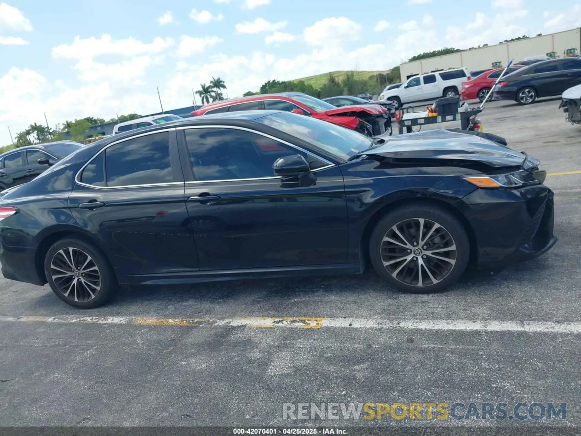 14 fotografías del automóvil dañado 4T1G11AK8LU980068 TOYOTA CAMRY 2020