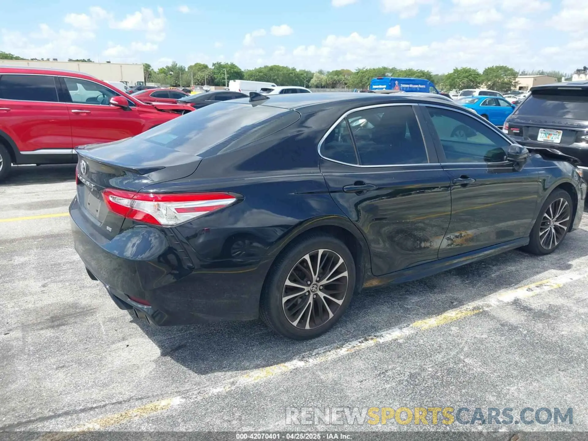 4 fotografías del automóvil dañado 4T1G11AK8LU980068 TOYOTA CAMRY 2020
