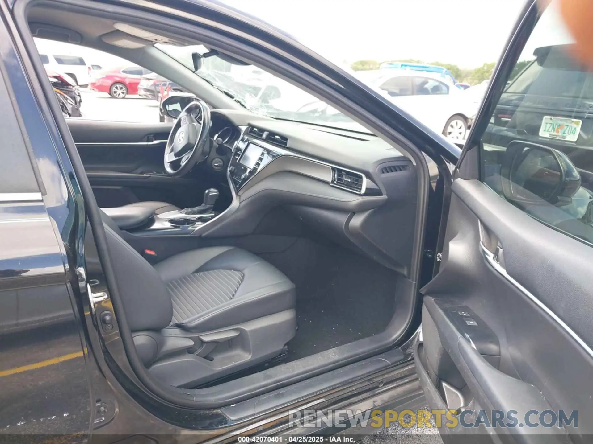 5 fotografías del automóvil dañado 4T1G11AK8LU980068 TOYOTA CAMRY 2020
