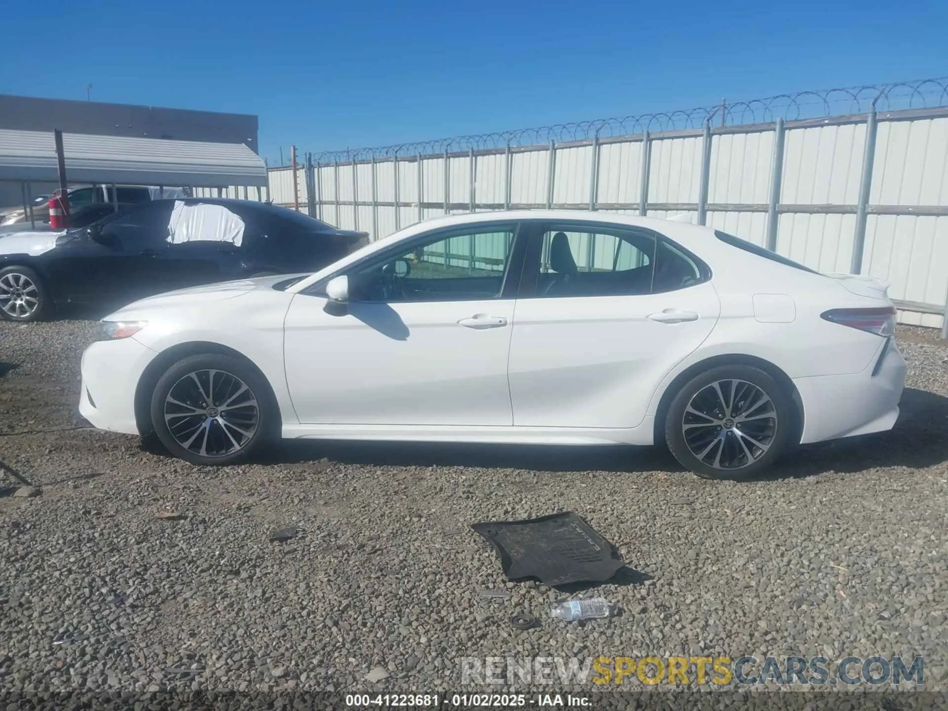 14 fotografías del automóvil dañado 4T1G11AK8LU980359 TOYOTA CAMRY 2020