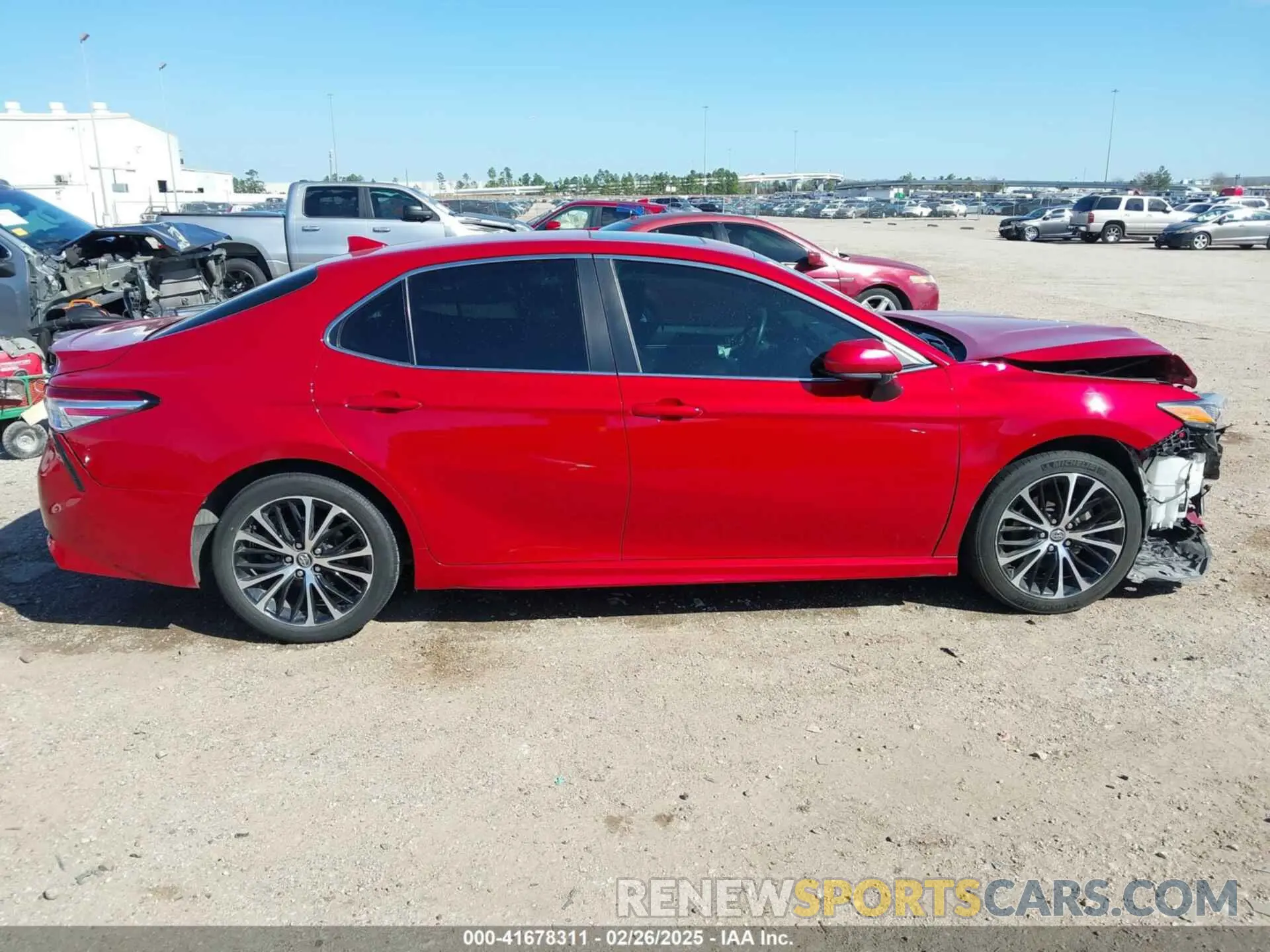 14 fotografías del automóvil dañado 4T1G11AK9LU324140 TOYOTA CAMRY 2020