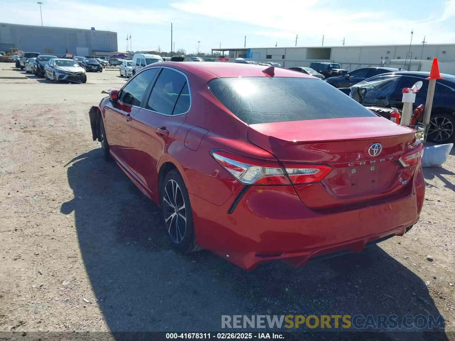 3 fotografías del automóvil dañado 4T1G11AK9LU324140 TOYOTA CAMRY 2020