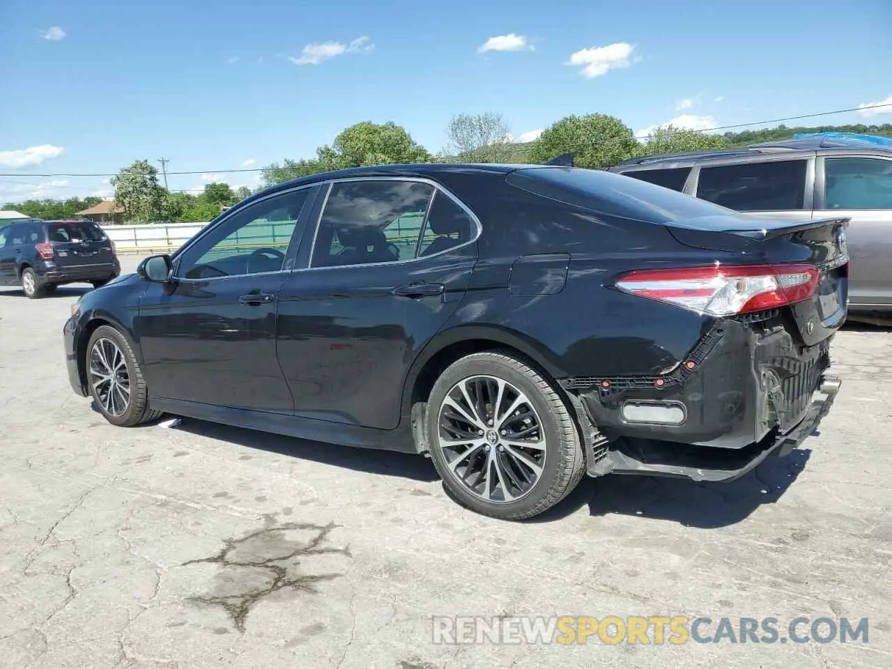 2 fotografías del automóvil dañado 4T1G11AK9LU333095 TOYOTA CAMRY 2020