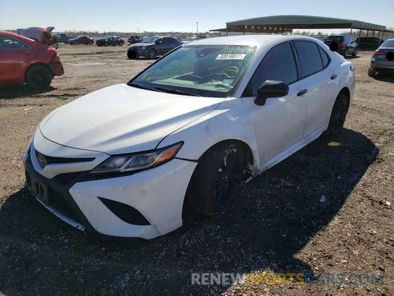 2 fotografías del automóvil dañado 4T1G11AK9LU340256 TOYOTA CAMRY 2020