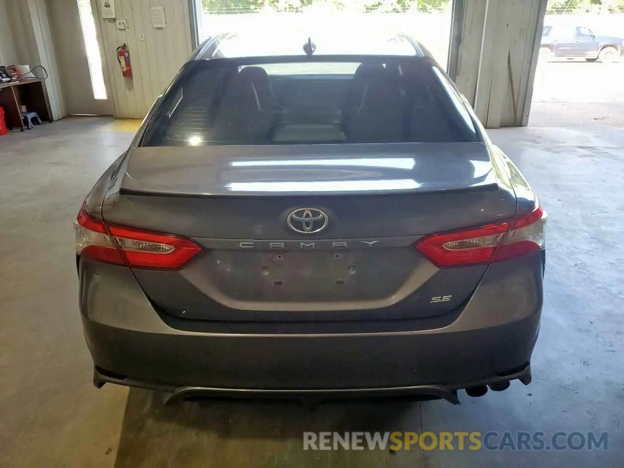 6 fotografías del automóvil dañado 4T1G11AK9LU344016 TOYOTA CAMRY 2020