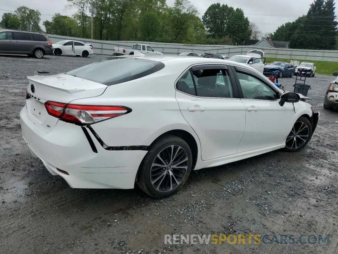 3 fotografías del automóvil dañado 4T1G11AK9LU345439 TOYOTA CAMRY 2020