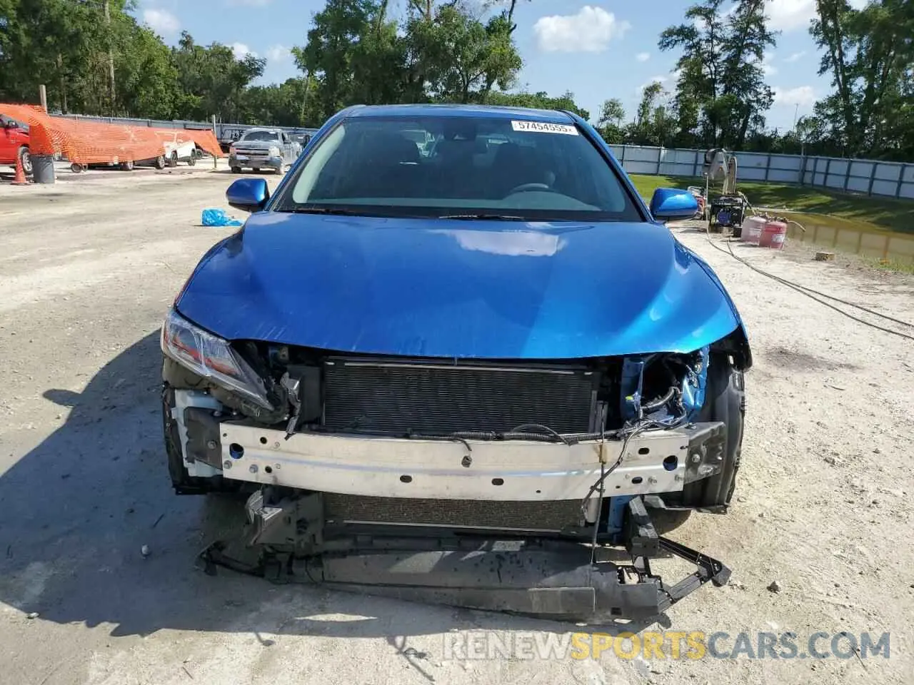 5 fotografías del automóvil dañado 4T1G11AK9LU349510 TOYOTA CAMRY 2020