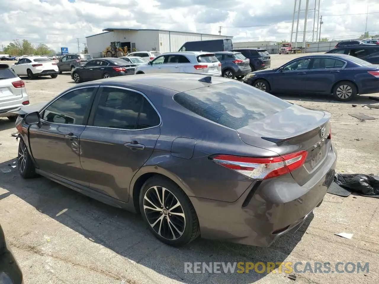 2 fotografías del automóvil dañado 4T1G11AK9LU362970 TOYOTA CAMRY 2020