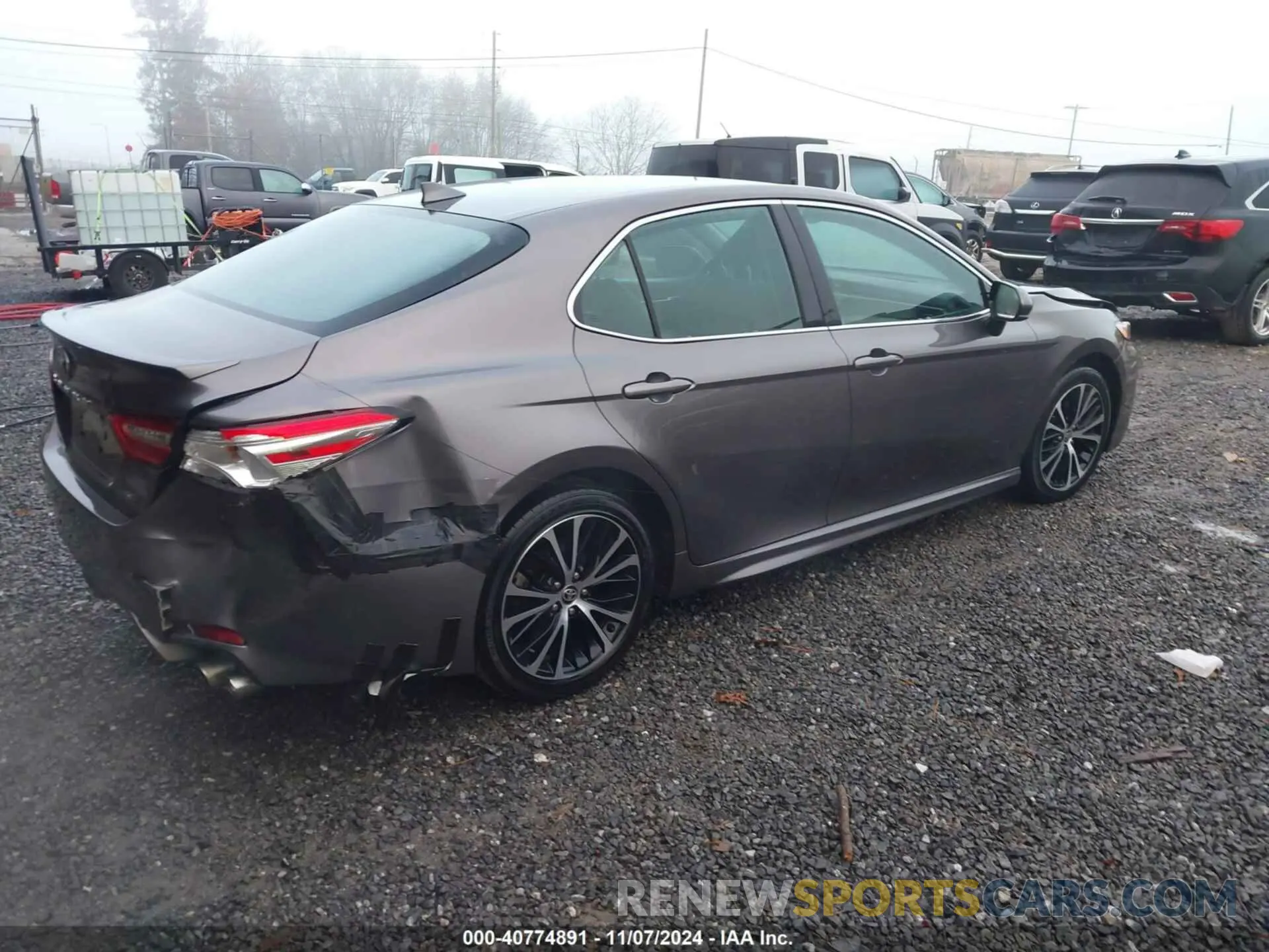 4 fotografías del automóvil dañado 4T1G11AK9LU368719 TOYOTA CAMRY 2020
