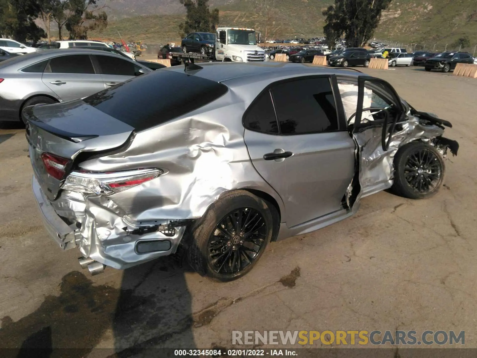 4 fotografías del automóvil dañado 4T1G11AK9LU382507 TOYOTA CAMRY 2020