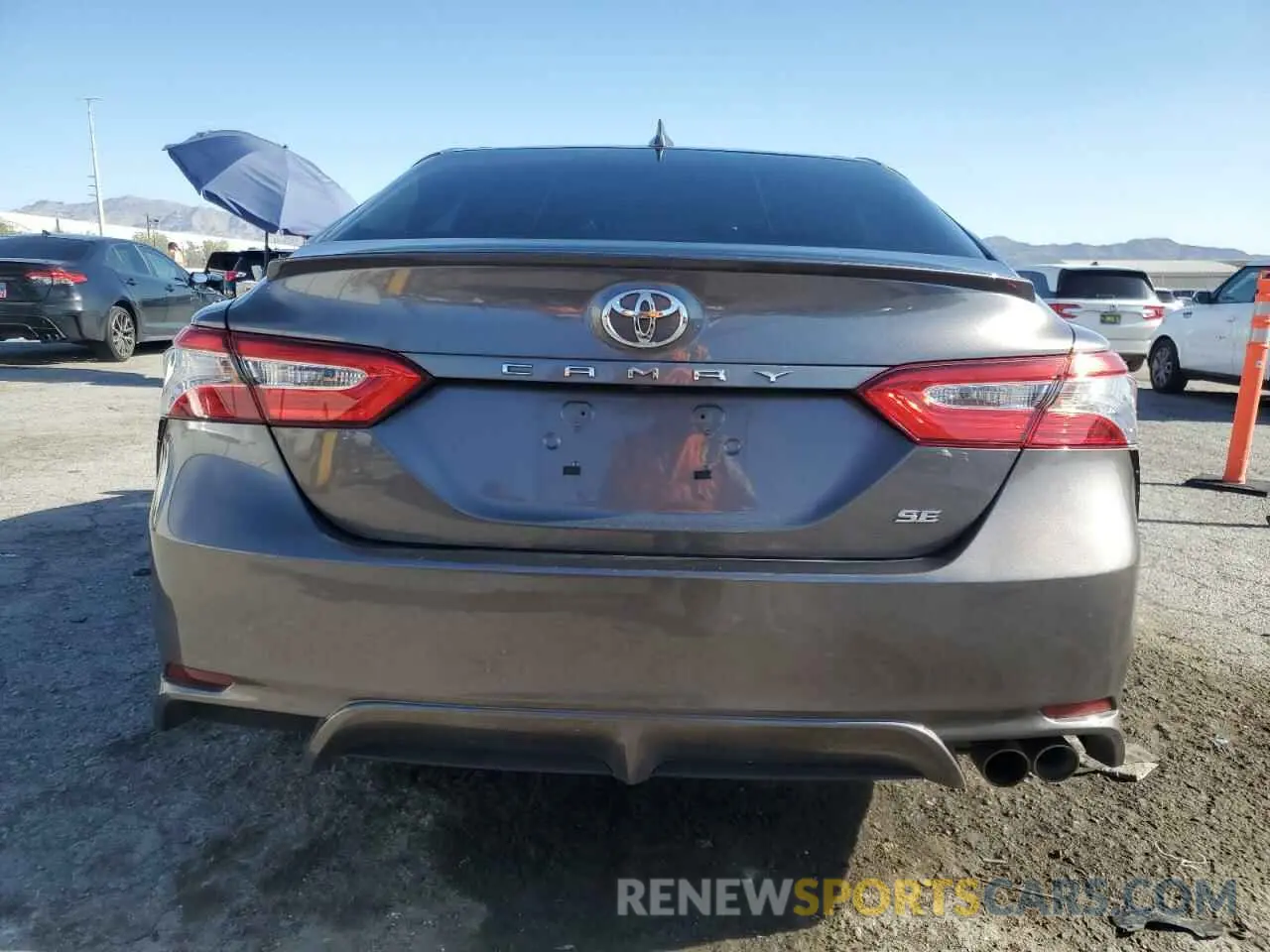 6 fotografías del automóvil dañado 4T1G11AK9LU880108 TOYOTA CAMRY 2020