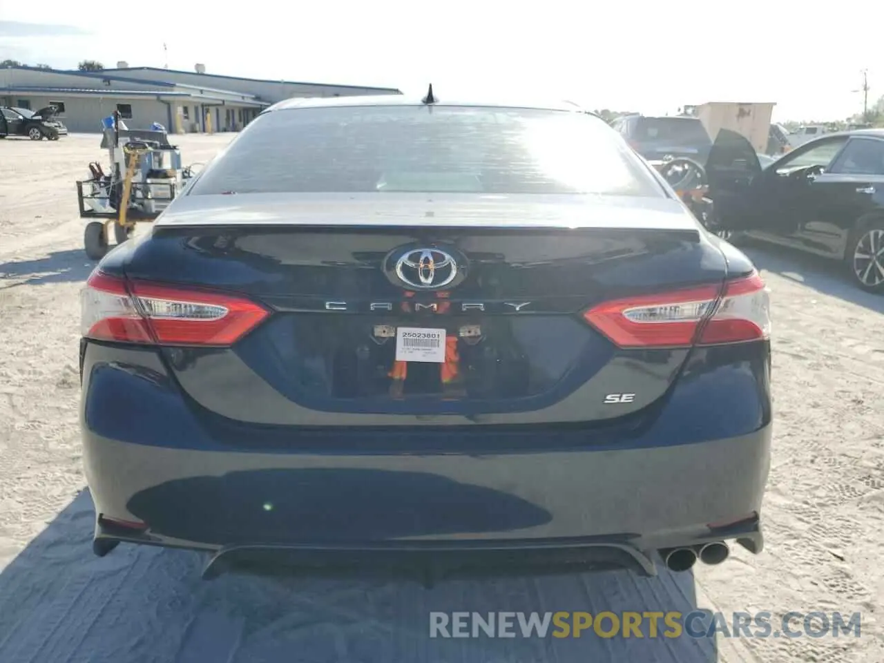 6 fotografías del automóvil dañado 4T1G11AK9LU894591 TOYOTA CAMRY 2020