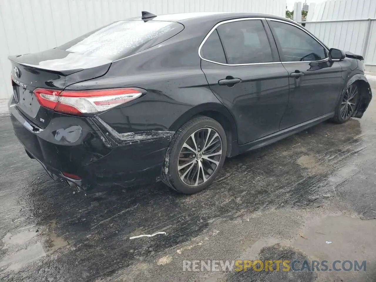 3 fotografías del automóvil dañado 4T1G11AK9LU913835 TOYOTA CAMRY 2020