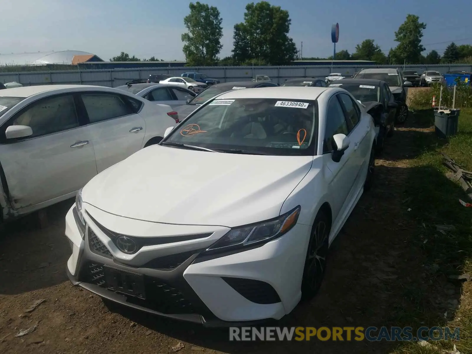 2 fotografías del automóvil dañado 4T1G11AK9LU915259 TOYOTA CAMRY 2020