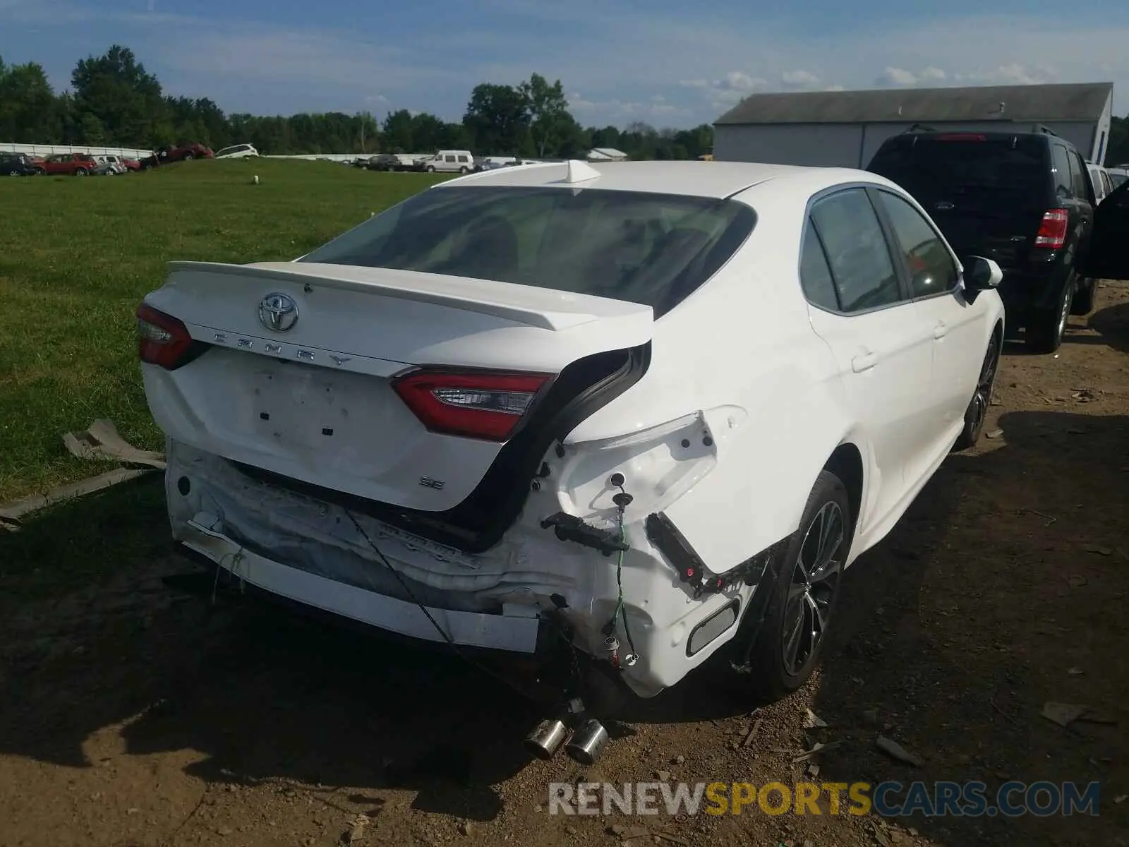 4 fotografías del automóvil dañado 4T1G11AK9LU915259 TOYOTA CAMRY 2020